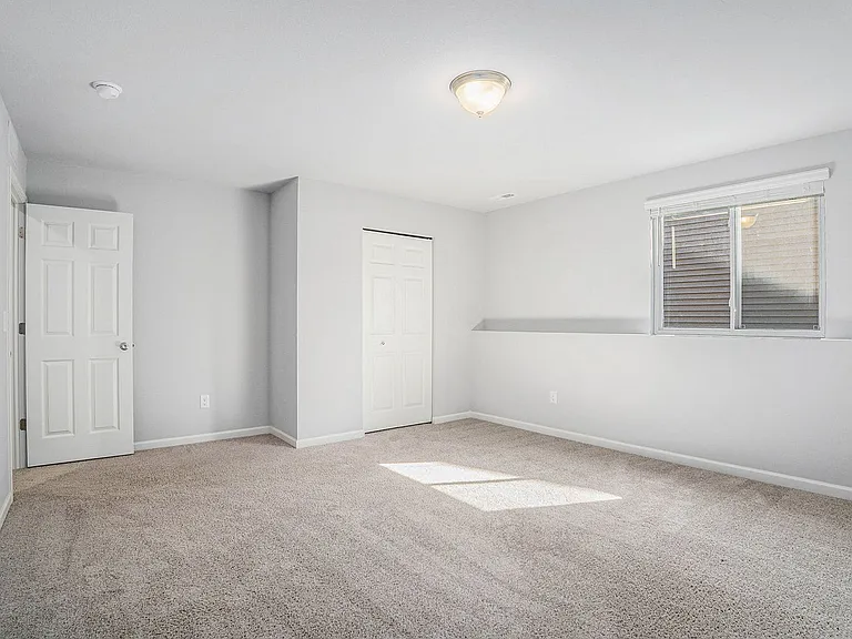 16507 Bedington Dr — Photo 5