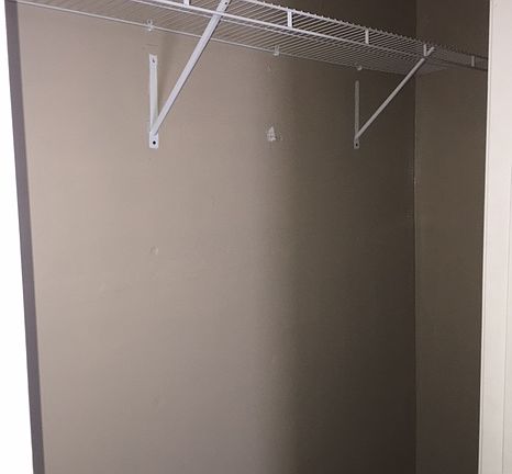 3rd image of 707 N Hays Ave