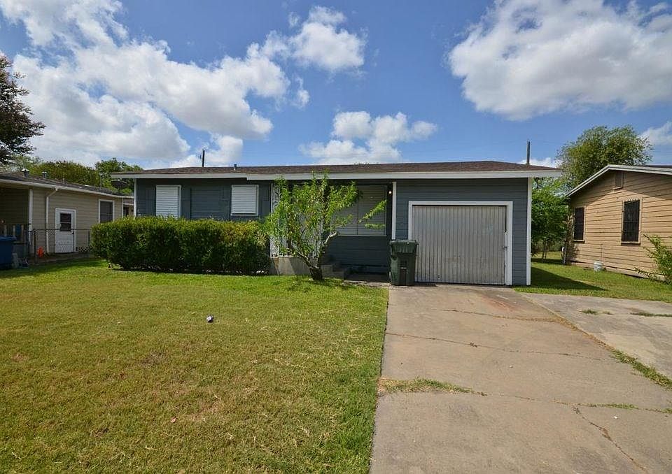 1st image of 1717 Birch Pl