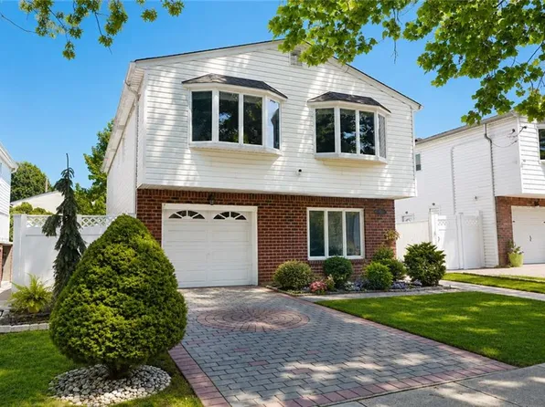 85 Brookfield Ave, Staten Island, NY 10308