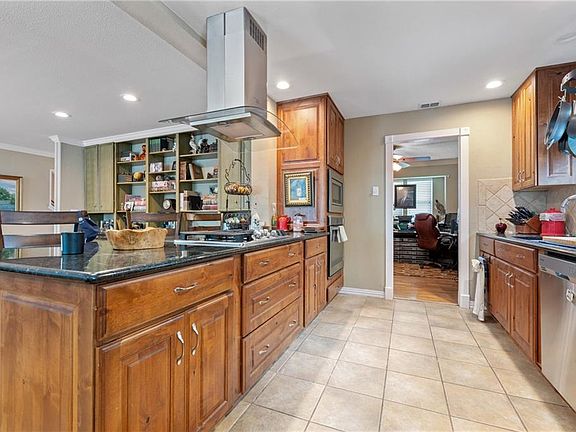 5th image of 4301 Las Palmas Dr