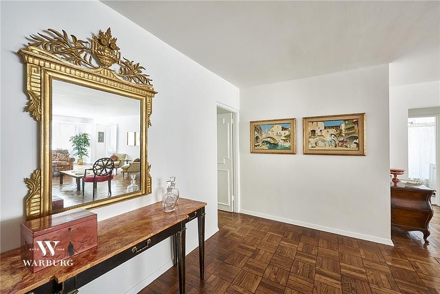 1st image of 136 E 56th St APT 10B