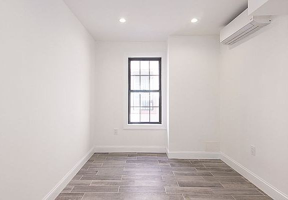 4th image of 24-17 Ditmars Blvd #1B