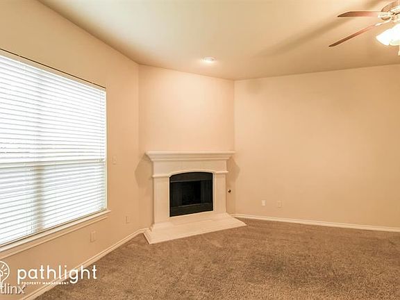 4th image of 10009 Petrified Tree Ln