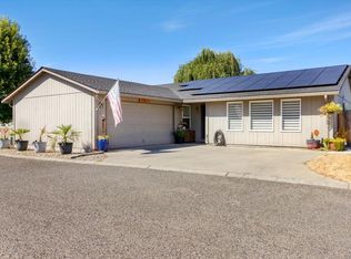 3455 Lazy Ln, White City, OR 97503