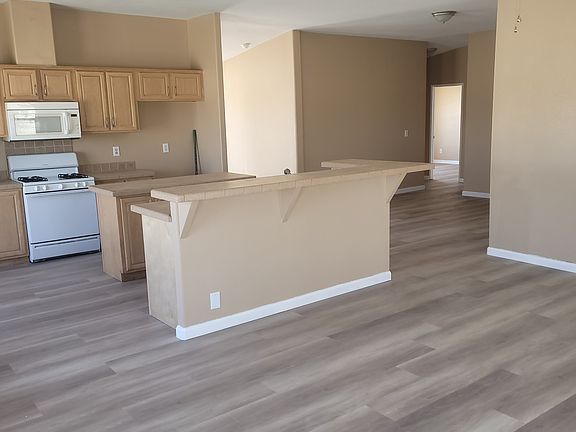 4th image of 2270 Olivera Rd