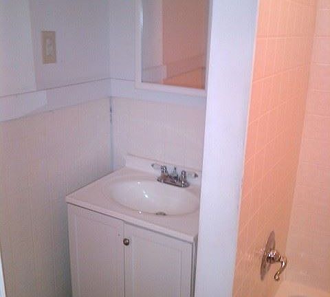 3rd image of 7513 Buist Ave Floor 3