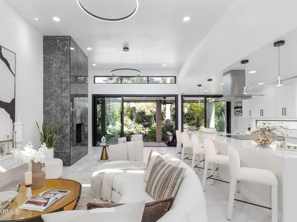 3034 E STELLA Lane, Phoenix, AZ 85016