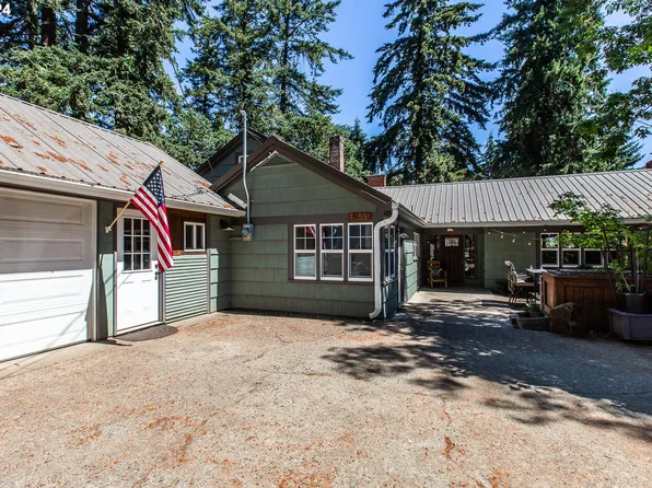 1955 Graham Dr, Eugene, OR 97405