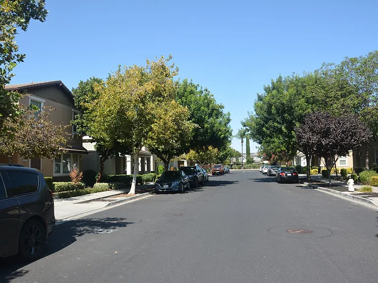 321 Macarthur Way — Photo 37