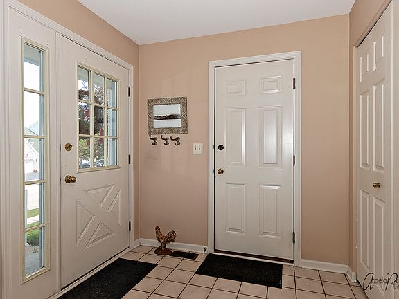 2nd image of 427 Country Lane Ct #427