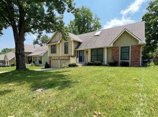 13337 W 104th St, Lenexa, KS 66215