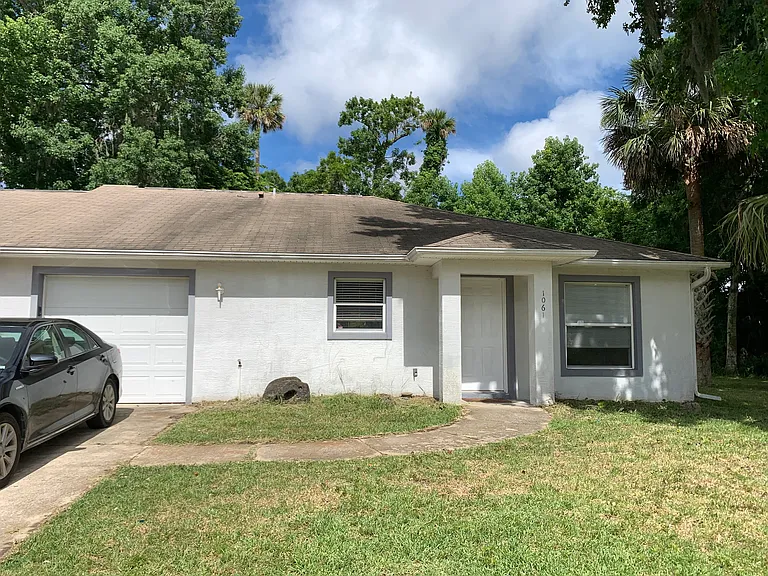 1061 Oak Forest Cir — Photo 2