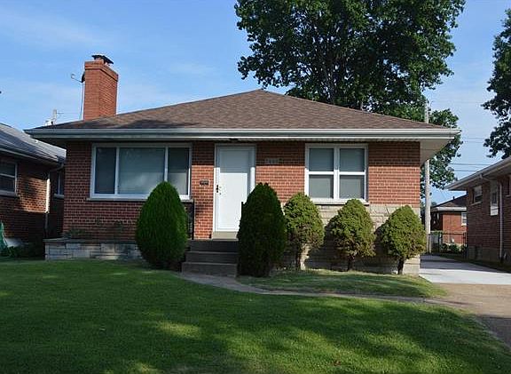 2nd image of 7145 Whaley Pl
