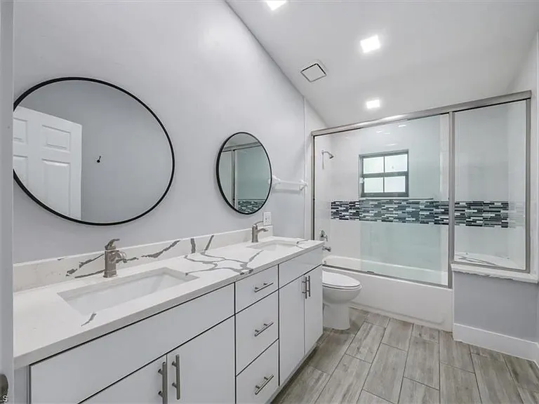 6161 Waxmyrtle Way — Photo 20