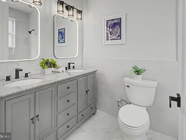 2902 Vista St NE — Photo 37