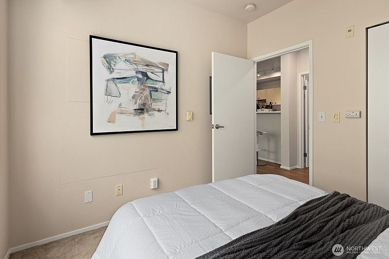 3rd image of 3213 Harbor Avenue SW #301