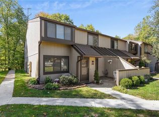 11473 Harbour Light Dr, North Royalton, OH 44133