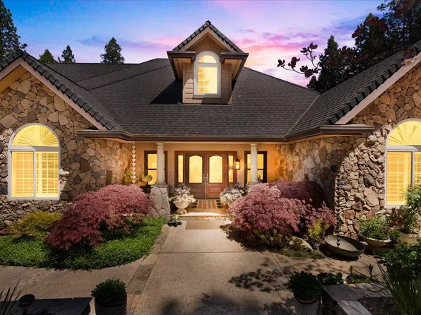 12933 Elk Ln, Grass Valley, CA 95945