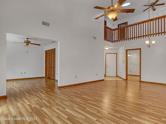 4th image of 865 Greenwood Manor Cir #5