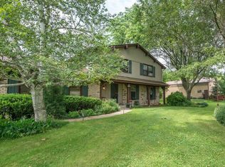 N85W31685 Kilbourne Rd, Hartland, WI 53029