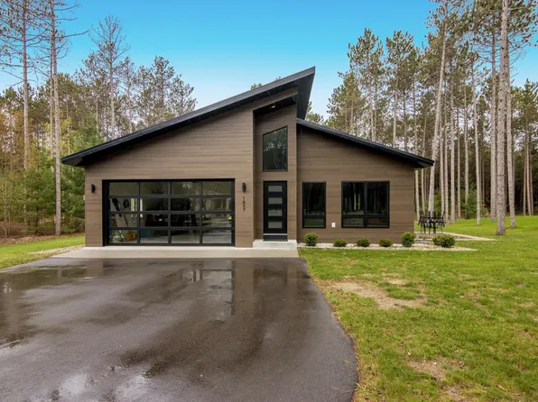 1857 Cascade Trl, Traverse City, MI 49685