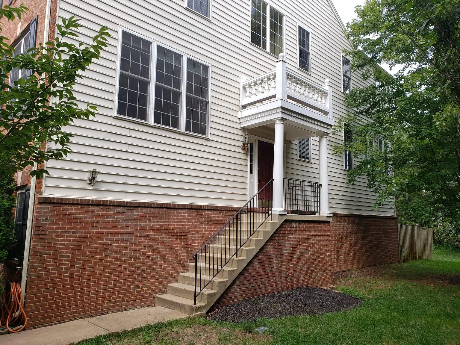 4 bed, 3.5 bath, 3350 sqft, $3,950 — Photo 2