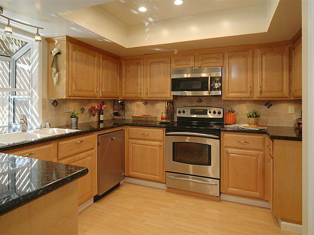 1st image of 6085 Calle De Amor