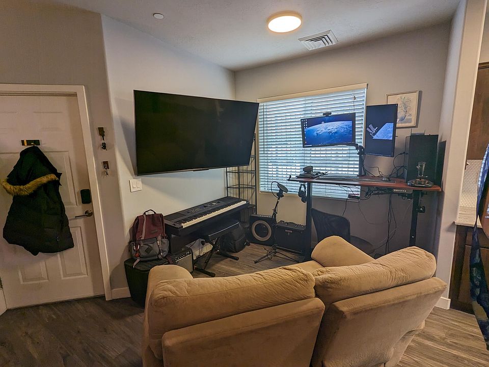 1st image of 159 E 800 S APT 101