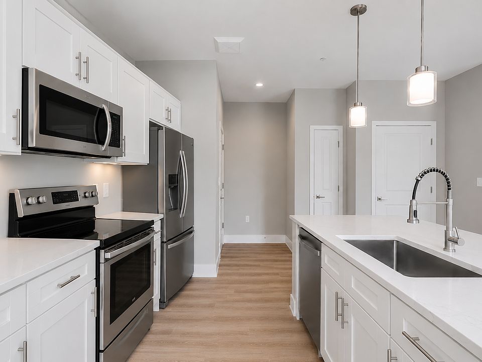 1st image of 298 Main St #2H