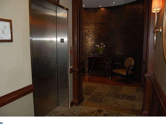 entrance near elevators