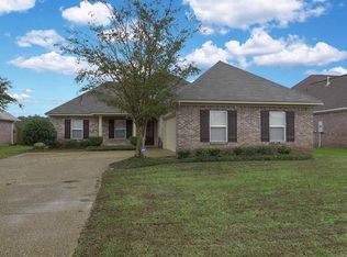 326 Red Cedar Dr, Brandon, MS