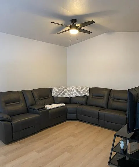 900 Ruud Ln — Photo 9