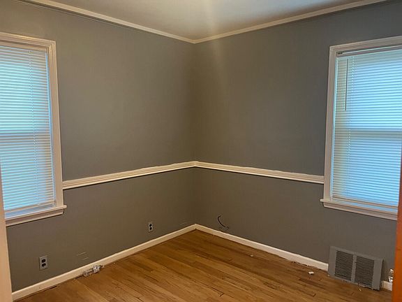 3rd image of 26252 Eton Ave