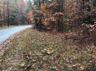 4 Harbor Point N, Hartwell, GA 30643