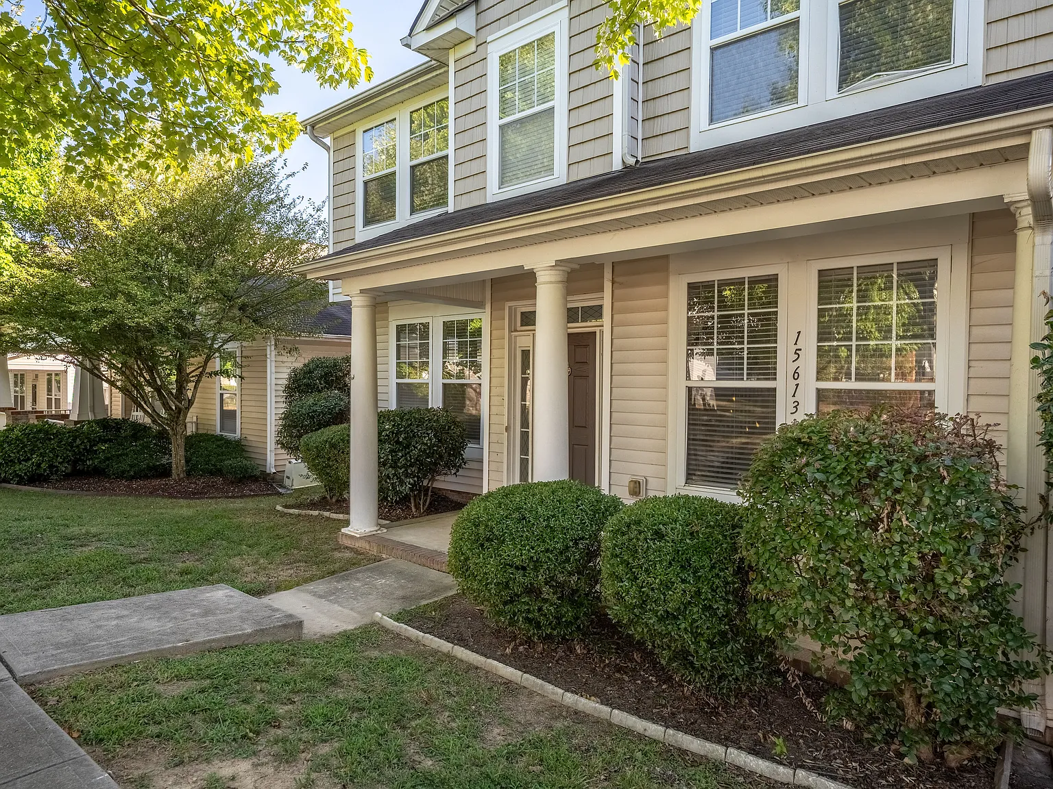 3 bed, 2.5 bath, 2293 sqft, $2,485 — Photo 3