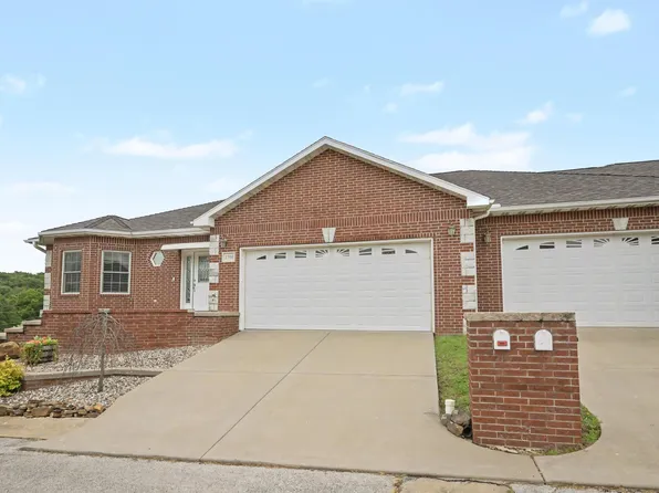 1701 Village Lane, Neosho, MO 64850