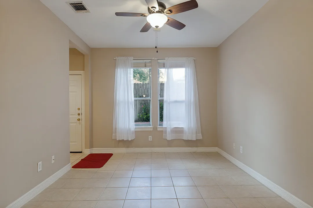 1 bed, 680 sqft, $1,095 — Photo 1