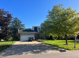 12816 E Greenfield Rd, Grand Ledge, MI 48837