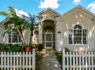 557 Meadow Sweet Cir, Osprey, FL 34229