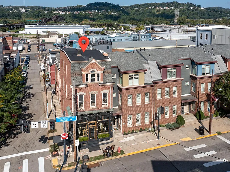 3401 Butler St #R1 — Photo 22