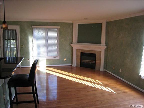 4th image of 4451 Pennsylvania Ct