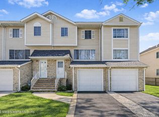 107 Cardiff St, Staten Island, NY 10312