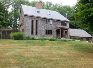 7 Hobbs Rd, Kensington, NH 03833