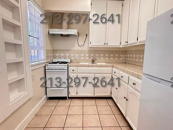 4th image of 544 N Heliotrope Dr #104