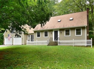 48 Lancaster Rd, Coventry, CT 06238