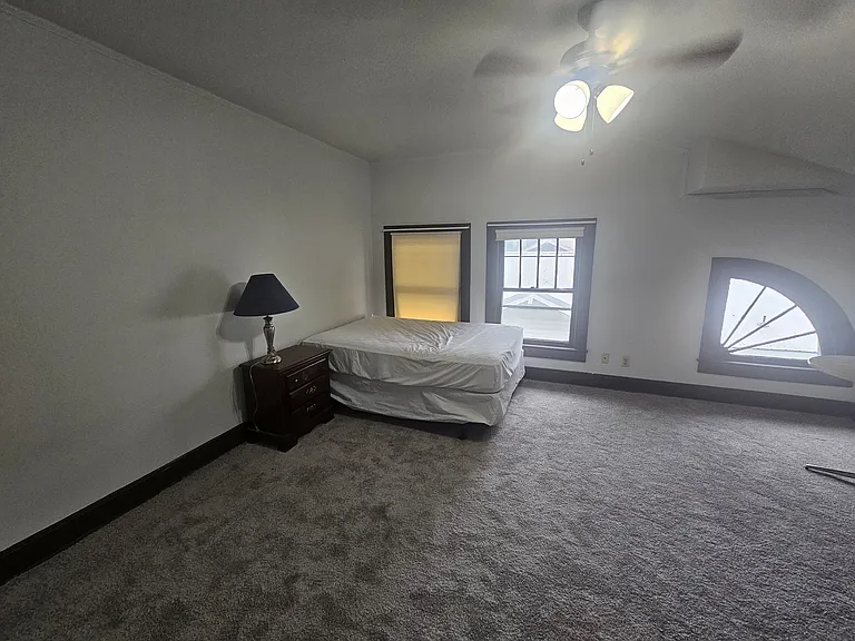 1509 W Friendly Ave #H — Photo 2
