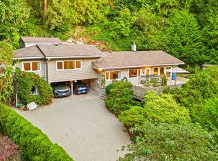 6775 Marine Dr, West Vancouver, BC V7W 2T1