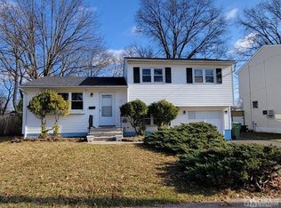 19 Baldwin Rd, Edison, NJ 08817