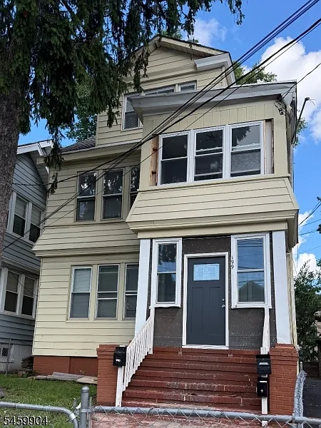 197-199 Hansbury Ave #1